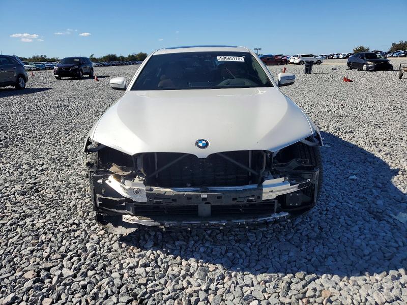 Photo 5 from auction – 2019 BMW 530E with VIN WBAJA9C54KB392515
