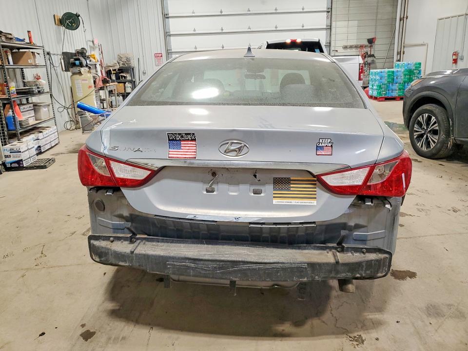 Photo 6 from auction – 2011 HYUNDAI SONATA GLS with VIN 5NPEB4AC5BH201916