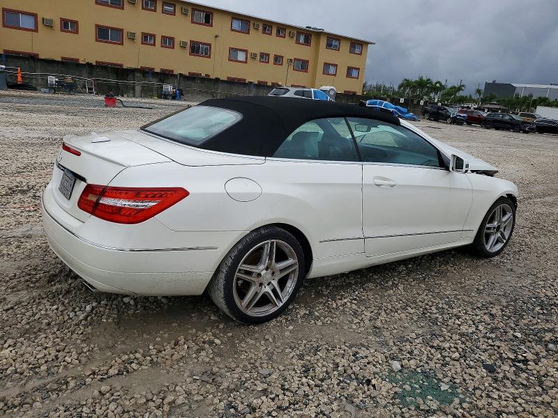Photo 3 from auction – 2011 MERCEDES-BENZ E 350 with VIN WDDKK5GF1BF106392