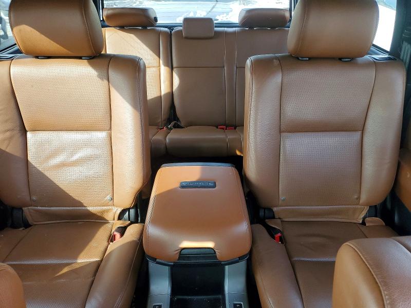 Photo 10 from auction – 2017 TOYOTA SEQUOIA with VIN 5TDDW5G15HS155311