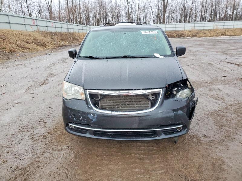 Photo 5 from auction – 2011 CHRYSLER TOWN & COU with VIN 2A4RR8DGXBR677725