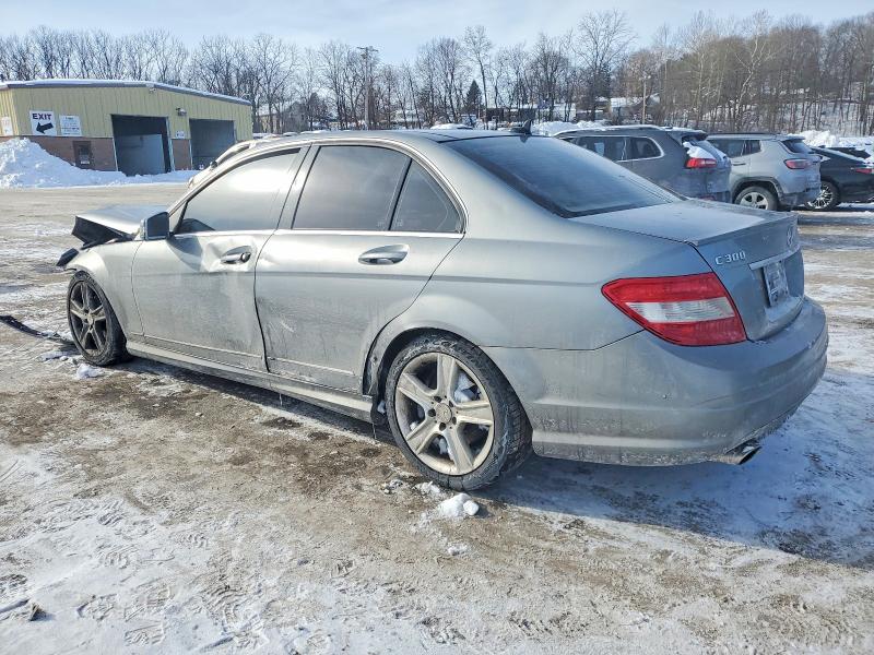 Photo 2 from auction – 2010 MERCEDES-BENZ C with VIN WDDGF8BB0AR124072