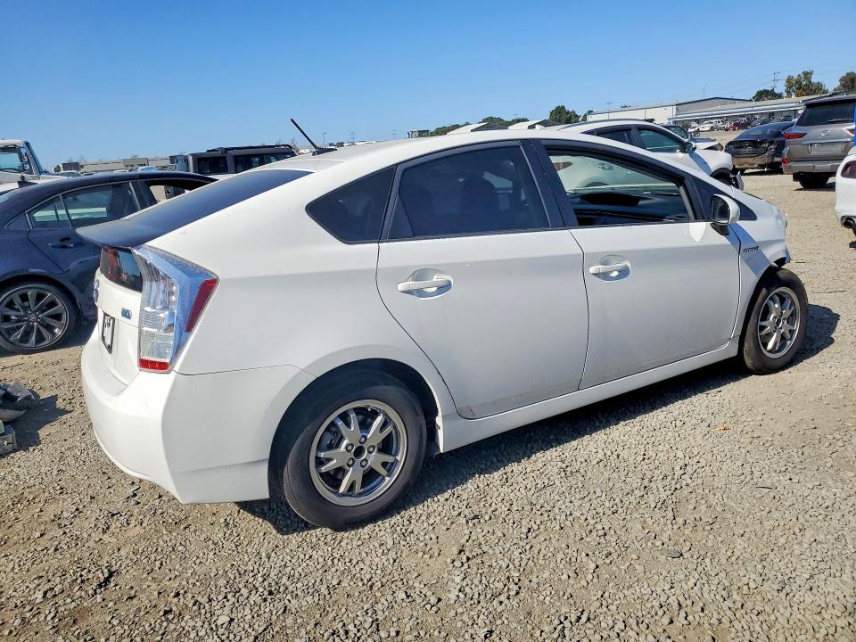 Photo 3 from auction – 2010 TOYOTA PRIUS with VIN JTDKN3DU1A1285814