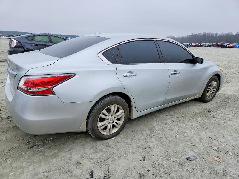 Photo 3 from auction – 2015 NISSAN ALTIMA 2.5 with VIN 1N4AL3AP2FN890401