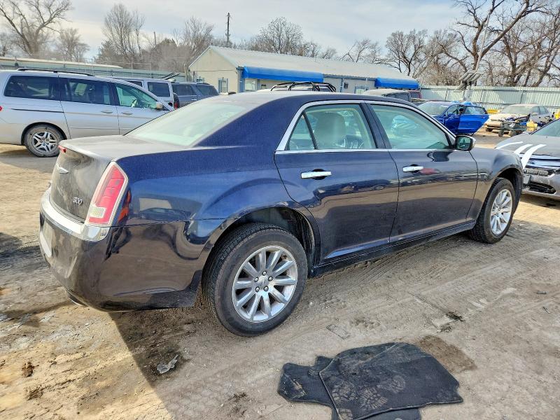 Photo 3 from auction – 2012 CHRYSLER 300 LIMITE with VIN 2C3CCACG0CH309717