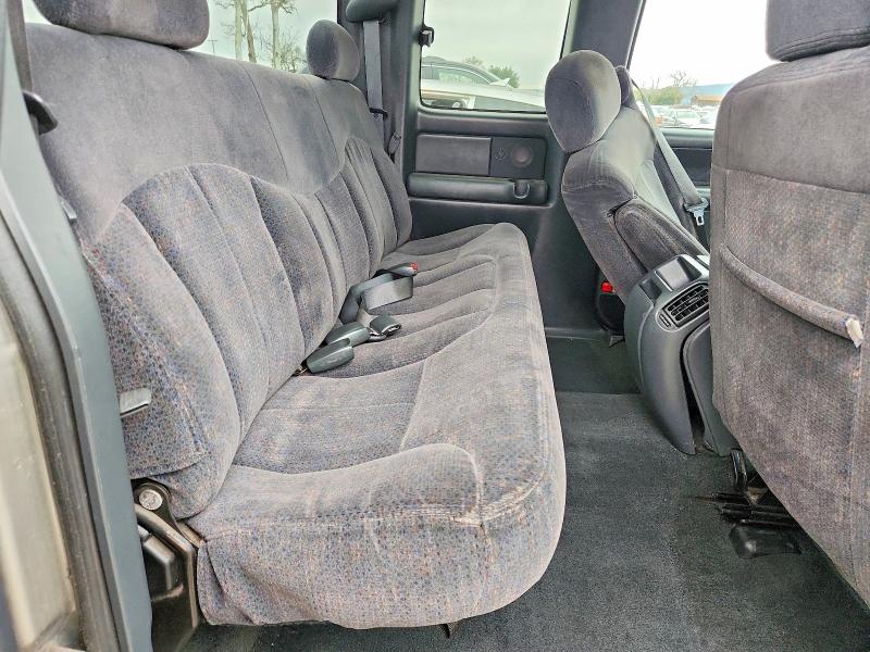 Photo 10 from auction – 1999 CHEVROLET SILVERADO with VIN 2GCEC19TXX1181459