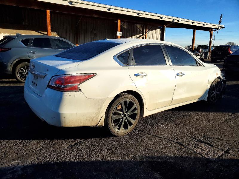Photo 3 from auction – 2015 NISSAN ALTIMA with VIN 1N4AL3AP2FN364866