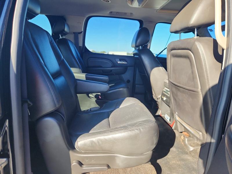 Photo 11 from auction – 2010 CADILLAC ESCALADE E with VIN 1GYUKJEF4AR116372