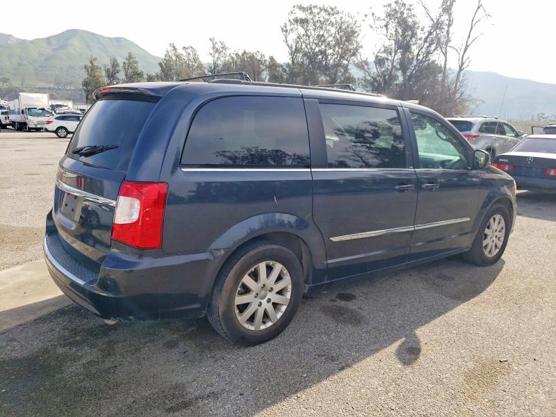 Photo 3 from auction – 2014 CHRYSLER TOWN & COU with VIN 2C4RC1BG9ER156257