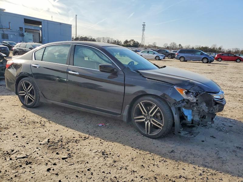 Photo 4 from auction – 2016 HONDA ACCORD SPO with VIN 1HGCR2F54GA074366