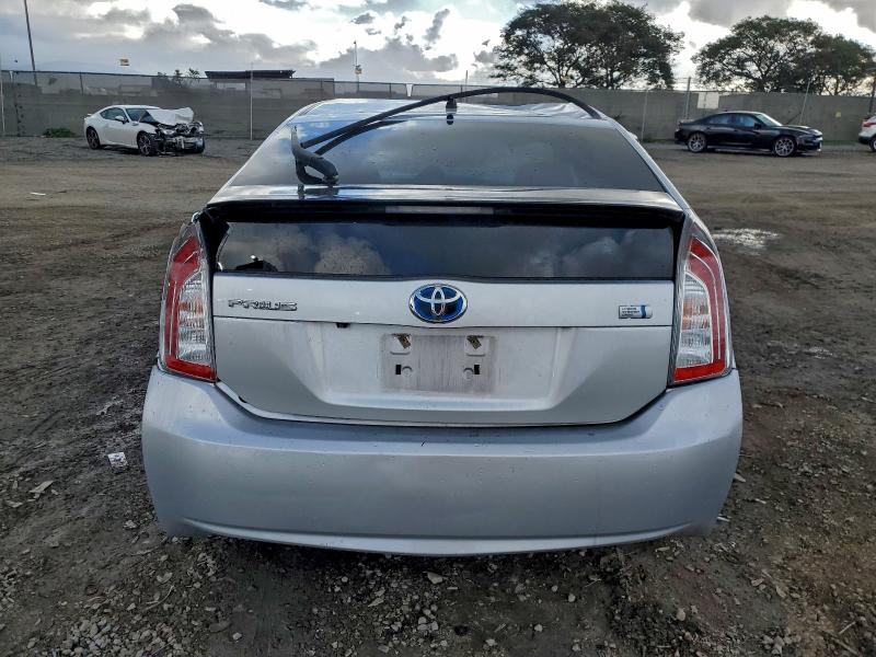 Photo 6 from auction – 2015 TOYOTA PRIUS with VIN JTDKN3DU5F0482305