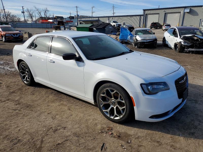 Photo 4 from auction – 2018 CHRYSLER 300 TOURIN with VIN 2C3CCAAG2JH340354