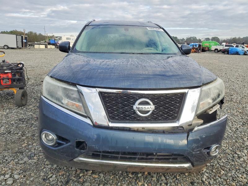 Photo 5 from auction – 2015 NISSAN PATHFINDER with VIN 5N1AR2MN4FC677339