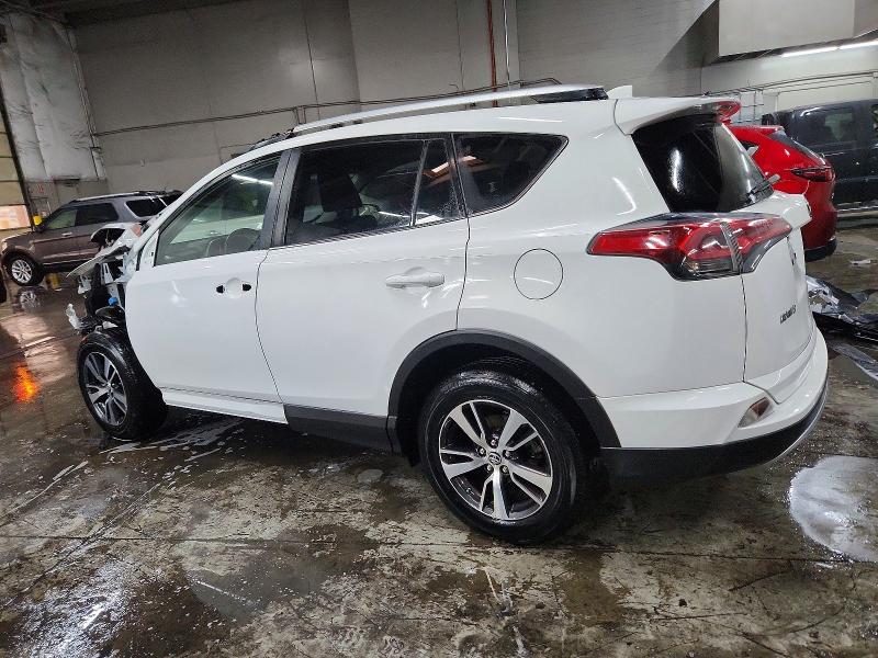 Photo 2 from auction – 2016 TOYOTA RAV4 XLE with VIN JTMRFREV2GD176579