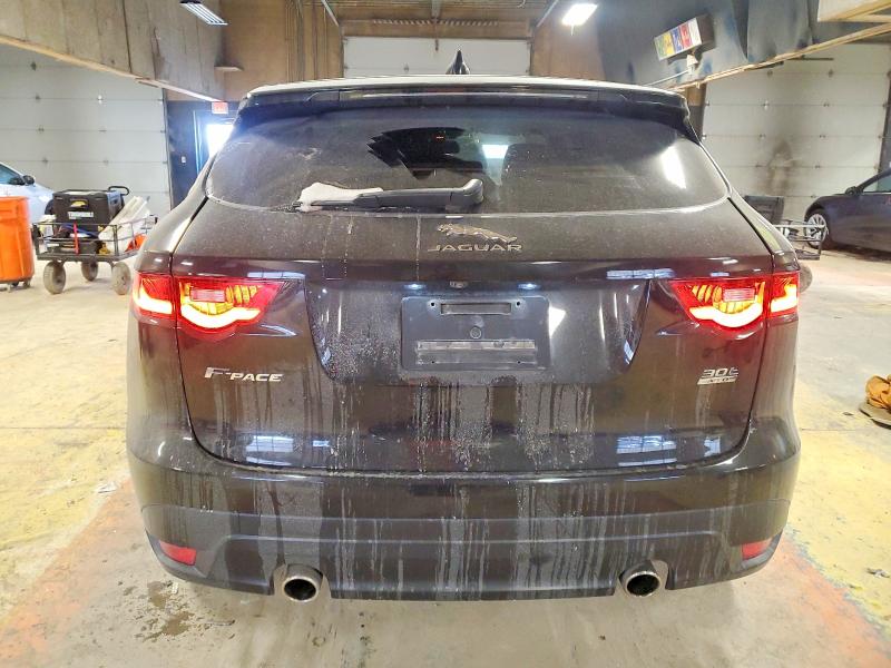 Photo 6 from auction – 2018 JAGUAR F-PACE PRE with VIN SADCJ2GX2JA238120