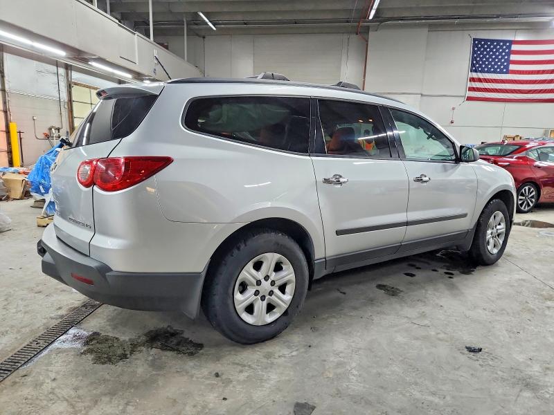 Photo 3 from auction – 2012 CHEVROLET TRAVERSE L with VIN 1GNKVFED6CJ413880