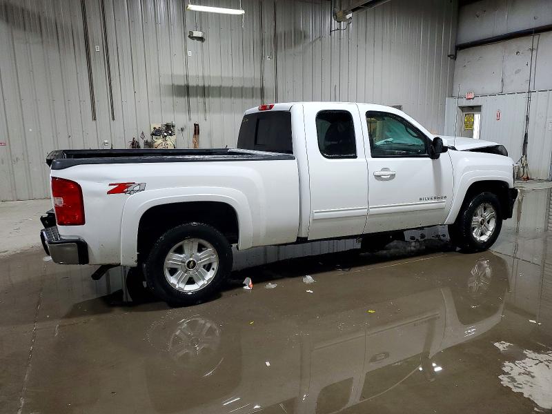 Photo 3 from auction – 2013 CHEVROLET SILVERADO with VIN 1GCRKTE77DZ186985