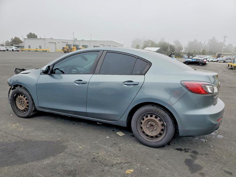 Photo 2 from auction – 2012 MAZDA 3 I with VIN JM1BL1UGXC1542234