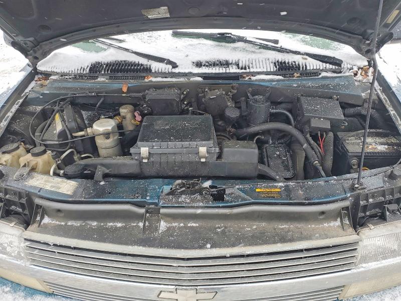 Photo 12 from auction – 1999 CHEVROLET ASTRO with VIN 1GNEL19W0XB105525