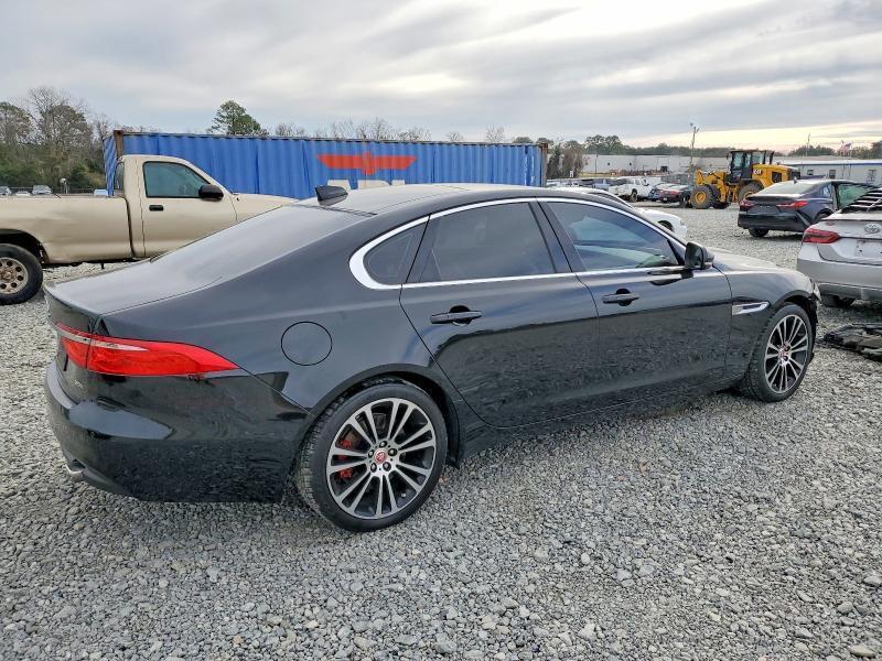 Photo 3 from auction – 2016 JAGUAR XF PRESTIG with VIN SAJBE4BV7GCY13100