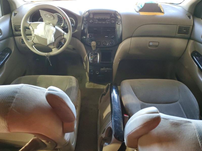 Photo 8 from auction – 2004 TOYOTA SIENNA CE with VIN 5TDZA23C54S128193