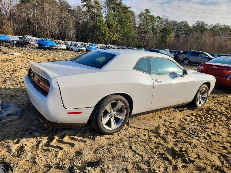 Photo 3 from auction – 2022 DODGE CHALLENGER with VIN 2C3CDZAG5NH211560