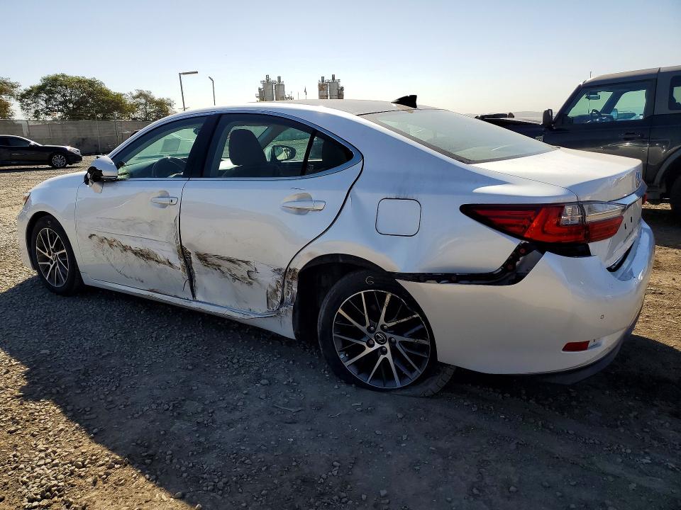 Photo 2 from auction – 2017 LEXUS ES 350 with VIN 58ABK1GG7HU071698