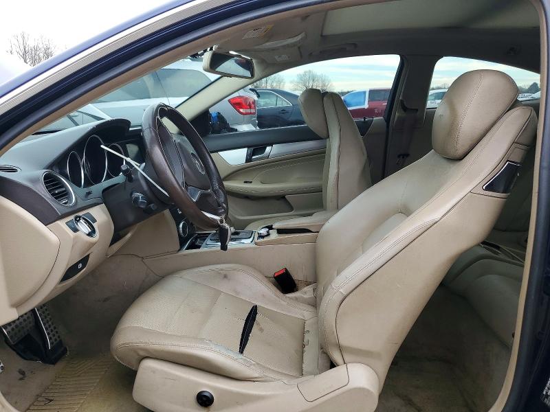 Photo 7 from auction – 2012 MERCEDES-BENZ C with VIN WDDGJ4HB4CF925137