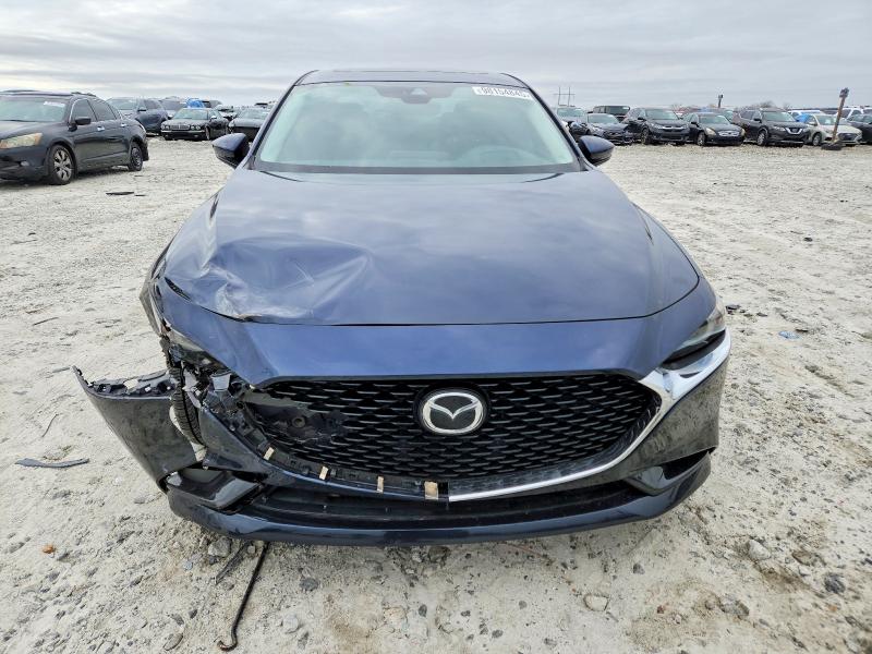 Photo 5 from auction – 2019 MAZDA 3 PREMIUM with VIN 3MZBPAEMXKM112162
