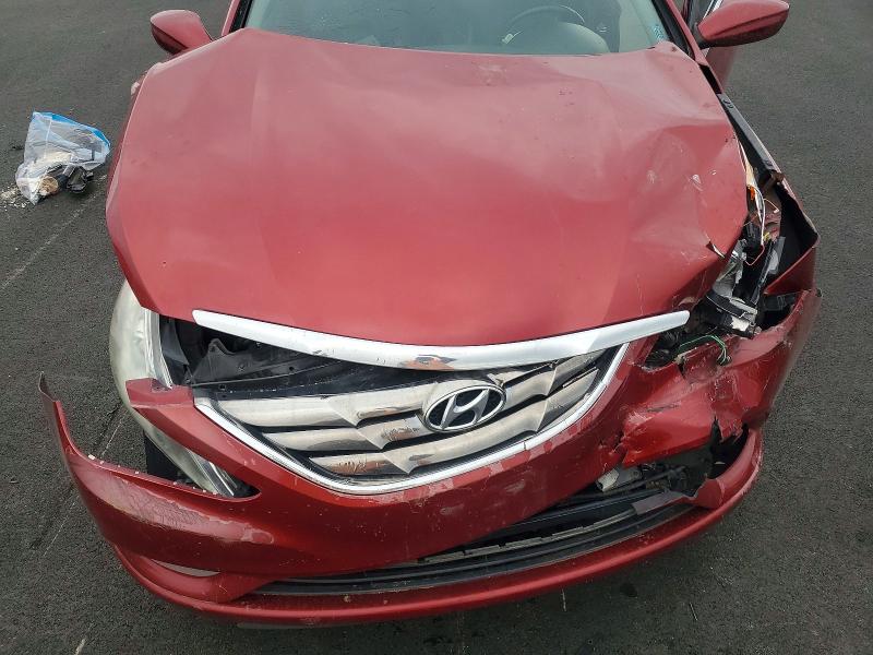 Photo 11 from auction – 2011 HYUNDAI SONATA SE with VIN 5NPEC4AC5BH069799