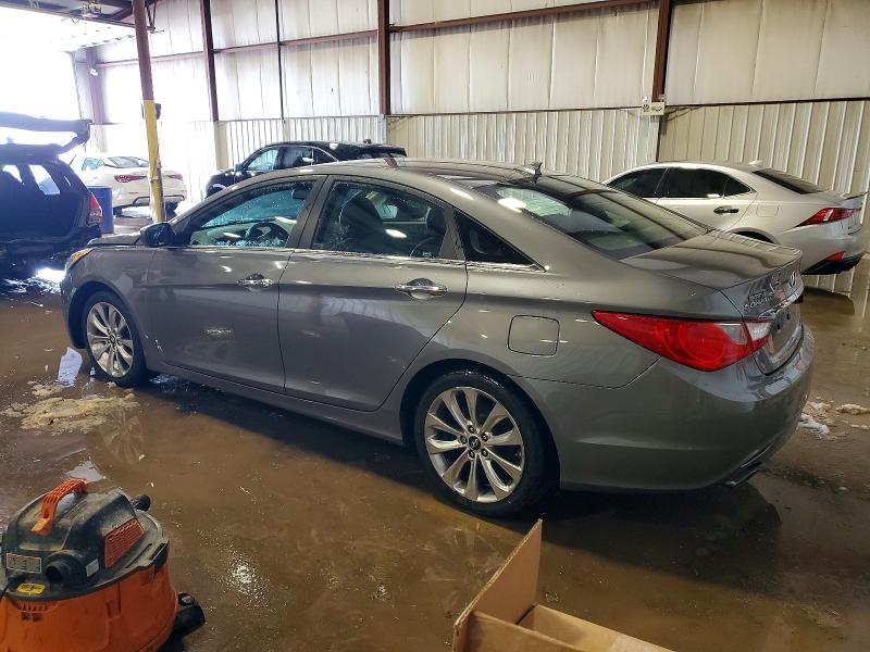 Photo 2 from auction – 2012 HYUNDAI SONATA SE with VIN 5NPEC4AB0CH420496