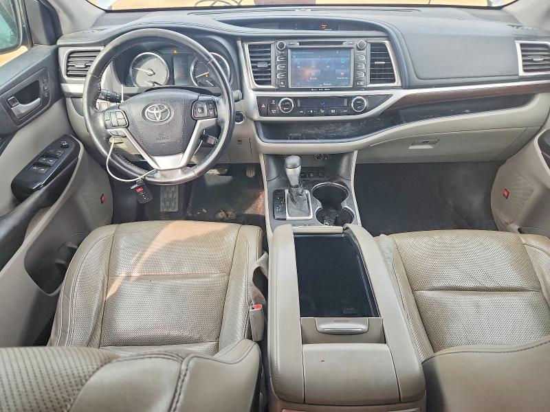 Снимка 8 от търг – 2016 TOYOTA HIGHLANDER с VIN 5TDDKRFH7GS356109