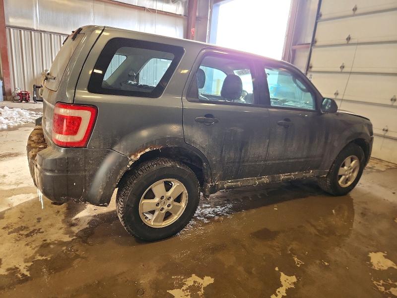 Photo 3 from auction – 2010 FORD ESCAPE XLS with VIN 1FMCU0C79AKD02222
