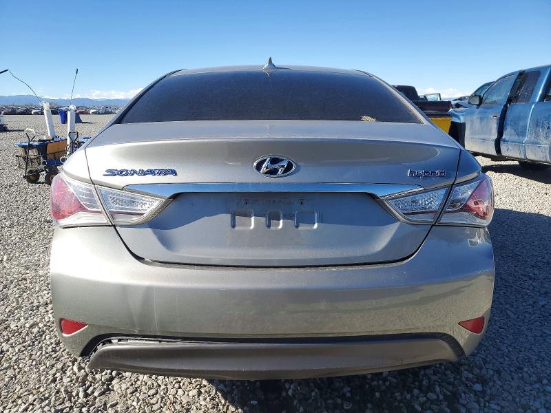Photo 6 from auction – 2012 HYUNDAI SONATA with VIN KMHEC4A46CA035335