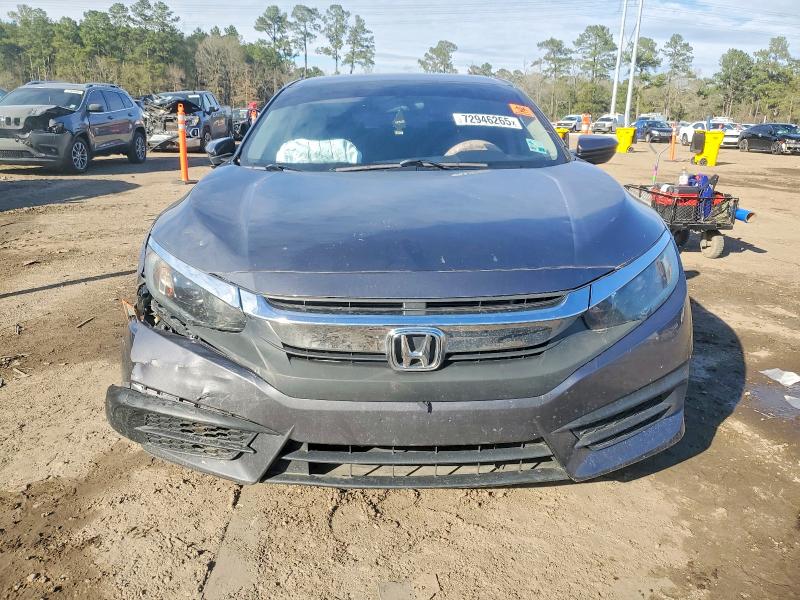 Photo 5 from auction – 2018 HONDA CIVIC with VIN 19XFC2E56JE016049