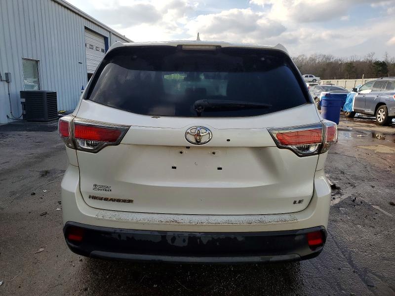 Photo 6 from auction – 2015 TOYOTA HIGHLANDER with VIN 5TDZKRFH9FS083596