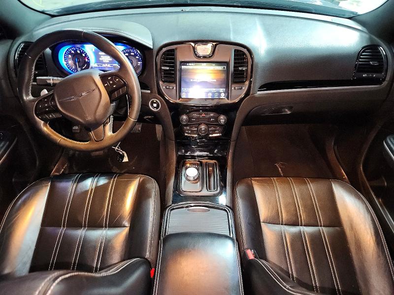 Photo 8 from auction – 2019 CHRYSLER 300 with VIN 2C3CCAGG1KH651573