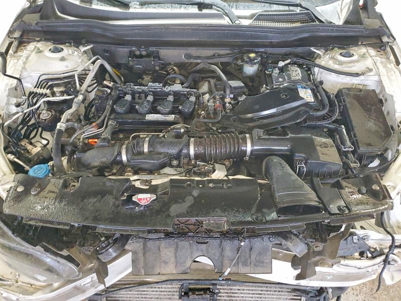 Photo 11 from auction – 2018 HONDA ACCORD LX with VIN 1HGCV1F18JA208192