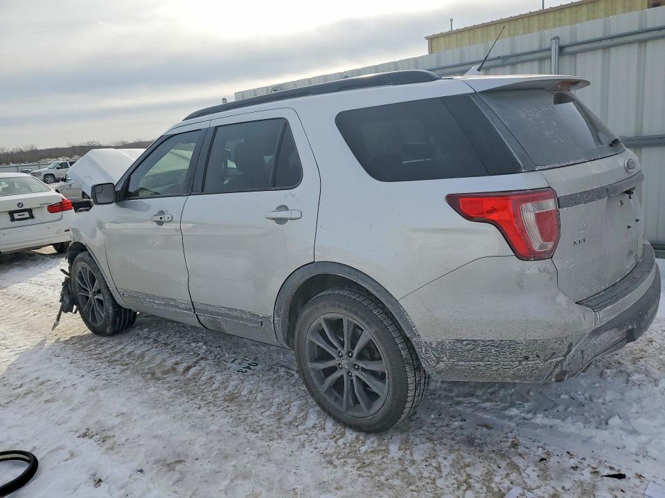 Photo 2 from auction – 2018 FORD EXPLORER X with VIN 1FM5K8D86JGB55638