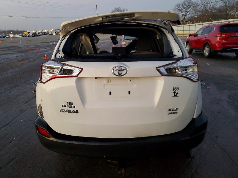 Photo 6 from auction – 2015 TOYOTA RAV4 with VIN JTMRFREV2FD167301
