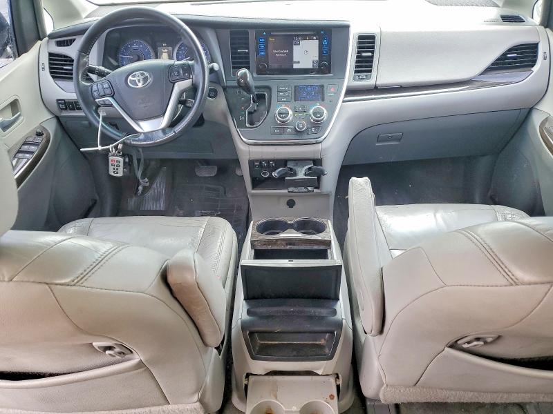 Photo 8 from auction – 2016 TOYOTA SIENNA with VIN 5TDYK3DCXGS735966