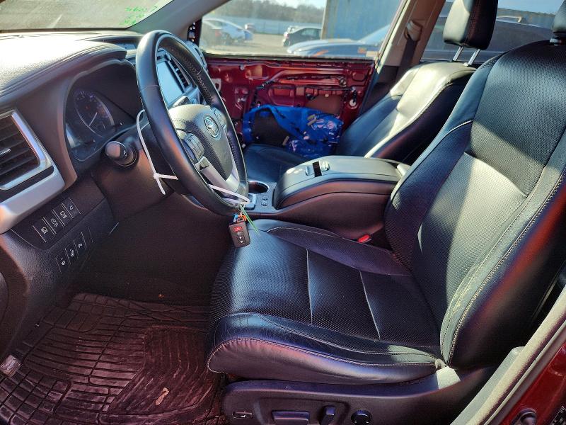 Photo 7 from auction – 2018 TOYOTA HIGHLANDER with VIN 5TDDZRFH7JS853910