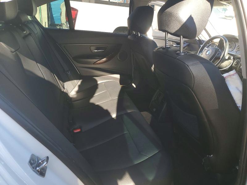 Photo 10 from auction – 2015 BMW 328 with VIN WBA3C1C53FK121312