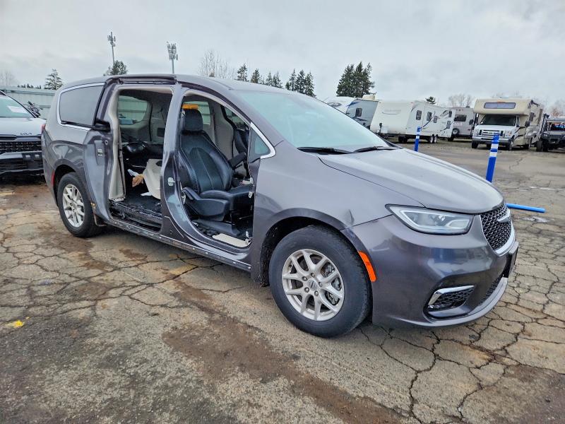 Photo 4 from auction – 2023 CHRYSLER PACIFICA T with VIN 2C4RC1BG5PR550082