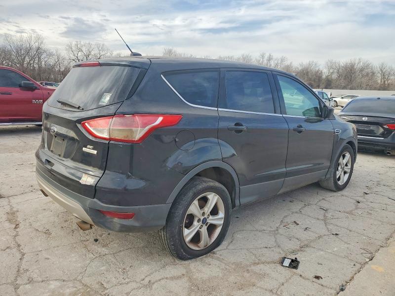 Photo 3 from auction – 2014 FORD ESCAPE SE with VIN 1FMCU0GX5EUD37148