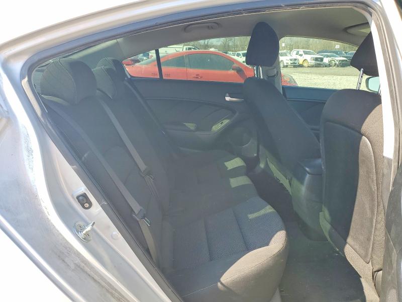 Photo 10 from auction – 2017 KIA FORTE with VIN 3KPFK4A77HE045883