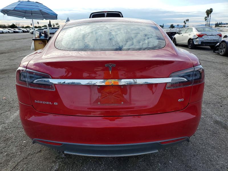 Photo 6 from auction – 2013 TESLA MODEL S with VIN 5YJSA1CG7DFP18110