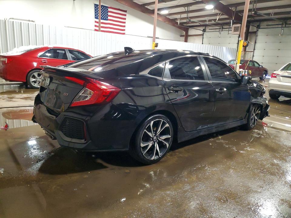Photo 3 from auction – 2018 HONDA CIVIC SI with VIN 2HGFC1E52JH706073