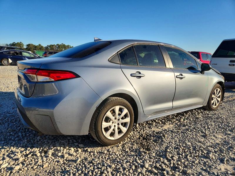 Photo 3 from auction – 2021 TOYOTA COROLLA LE with VIN 5YFEPMAE5MP265950