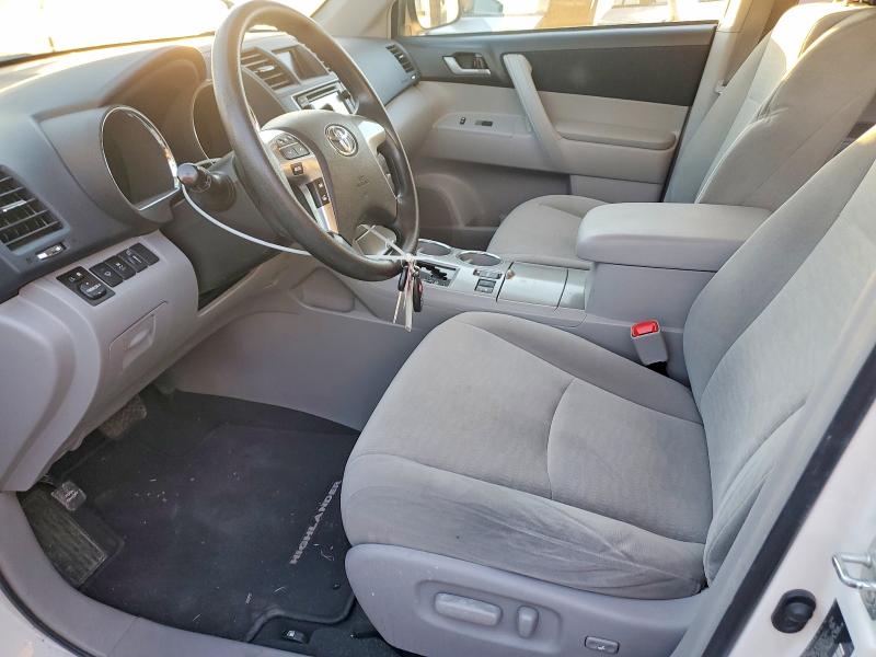 Photo 7 from auction – 2013 TOYOTA HIGHLANDER with VIN 5TDBK3EH6DS232575
